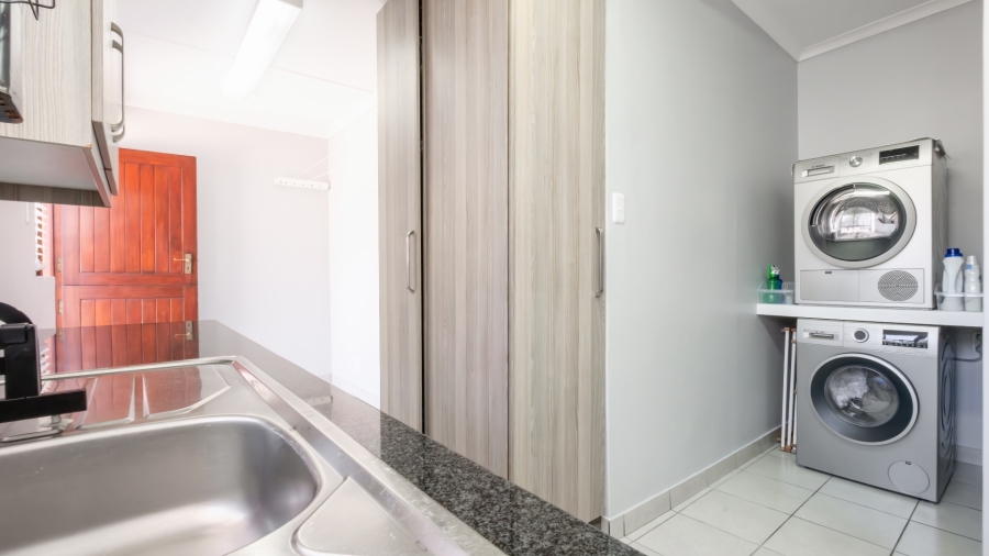 4 Bedroom Property for Sale in Heatherlands Western Cape